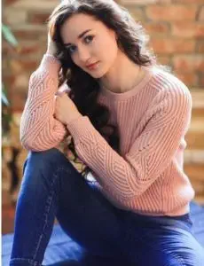 Elite escort service in Chira Bazaar for home and hotel visits